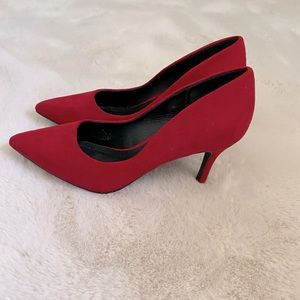 Beautiful Red Heels 👠